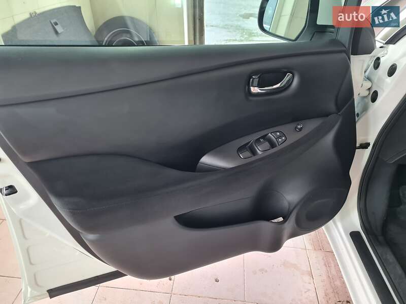 Хэтчбек Nissan Leaf 2014 в Одессе