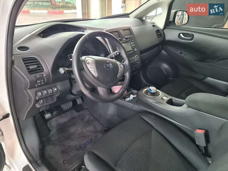 Хэтчбек Nissan Leaf 2014 в Одессе