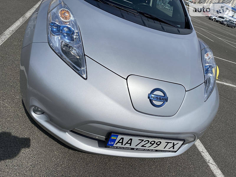 Хетчбек Nissan Leaf 2013 в Києві