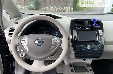 Хэтчбек Nissan Leaf 2012 в Тернополе