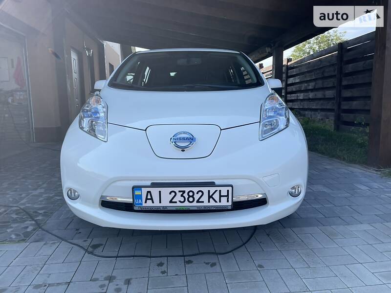Хэтчбек Nissan Leaf 2014 в Киеве фото 10 Хэтчбек Nissan Leaf 2014 в Киеве