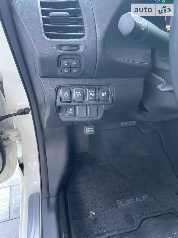 Хэтчбек Nissan Leaf 2014 в Киеве фото 19 Хэтчбек Nissan Leaf 2014 в Киеве