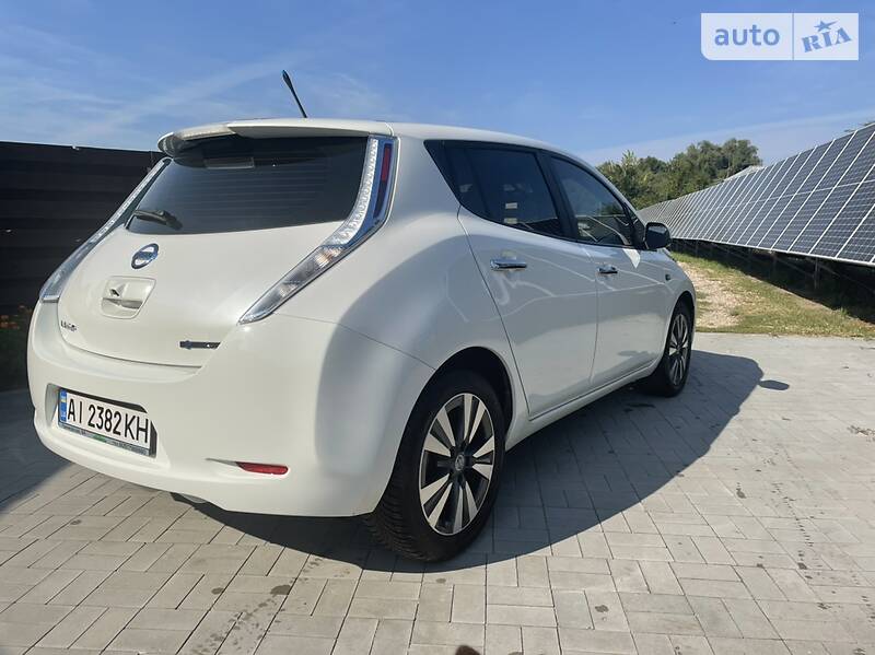 Хэтчбек Nissan Leaf 2014 в Киеве фото 7 Хэтчбек Nissan Leaf 2014 в Киеве