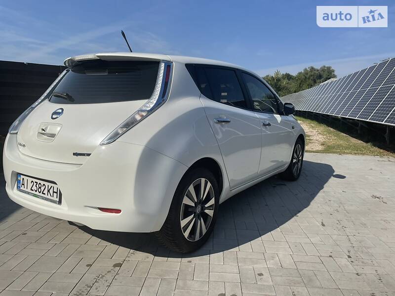 Хэтчбек Nissan Leaf 2014 в Киеве фото 3 Хэтчбек Nissan Leaf 2014 в Киеве