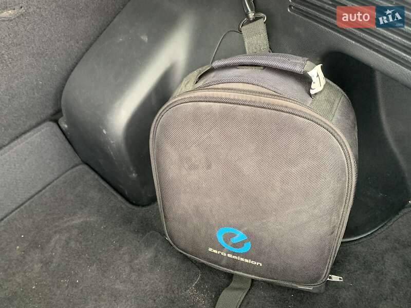Хэтчбек Nissan Leaf 2014 в Тернополе