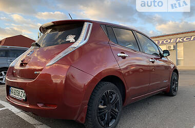 Хэтчбек Nissan Leaf 2014 в Киеве