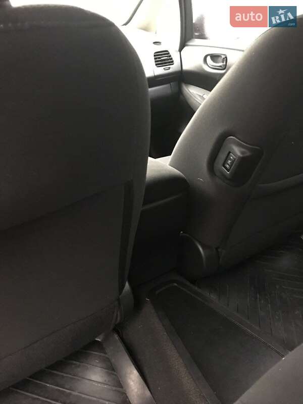 Хетчбек Nissan Leaf 2014 в Диканьці фото 12 Хетчбек Nissan Leaf 2014 в Диканьці