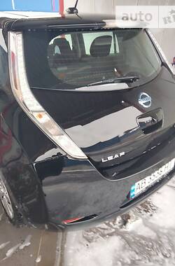 Хэтчбек Nissan Leaf 2015 в Виннице