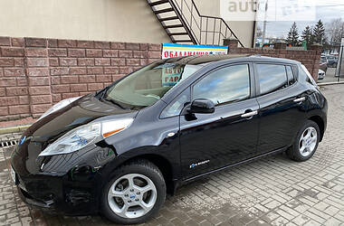 Хэтчбек Nissan Leaf 2012 в Ровно