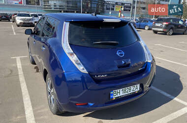 Хэтчбек Nissan Leaf 2016 в Одессе