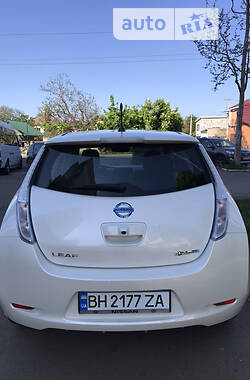 Хэтчбек Nissan Leaf 2014 в Одессе