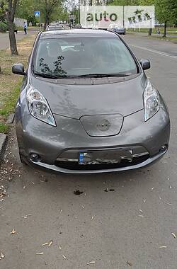 Хетчбек Nissan Leaf 2014 в Києві