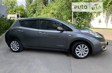 Хетчбек Nissan Leaf 2014 в Києві