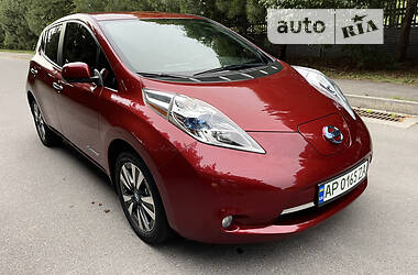 Хэтчбек Nissan Leaf 2013 в Днепре