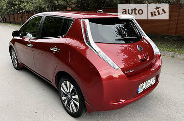 Хэтчбек Nissan Leaf 2013 в Днепре