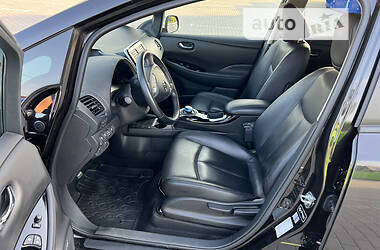 Хетчбек Nissan Leaf 2014 в 