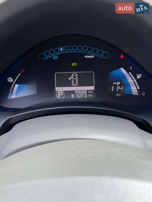 Хэтчбек Nissan Leaf 2011 в Виннице