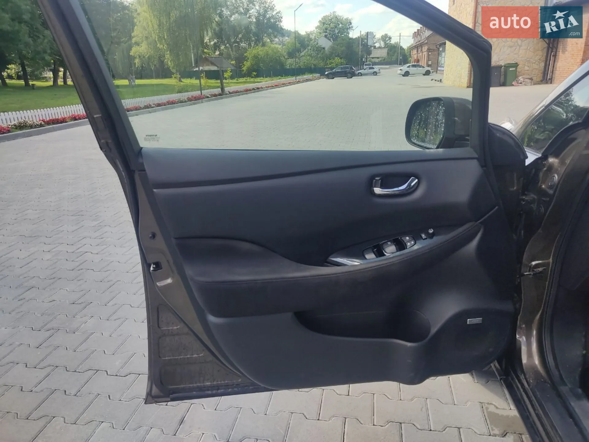 2016 Nissan Leaf - мініатюра 11