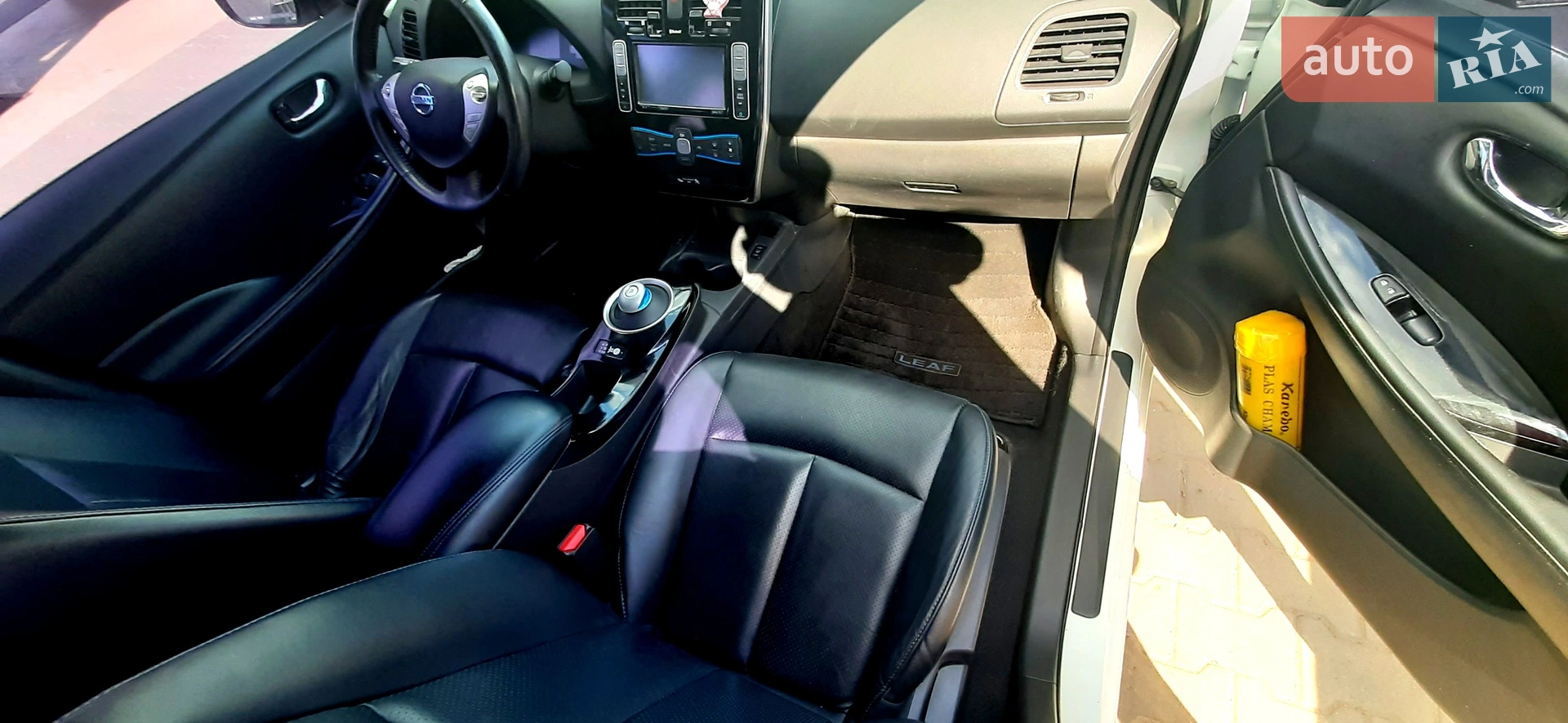 2014 Nissan Leaf - мініатюра 15