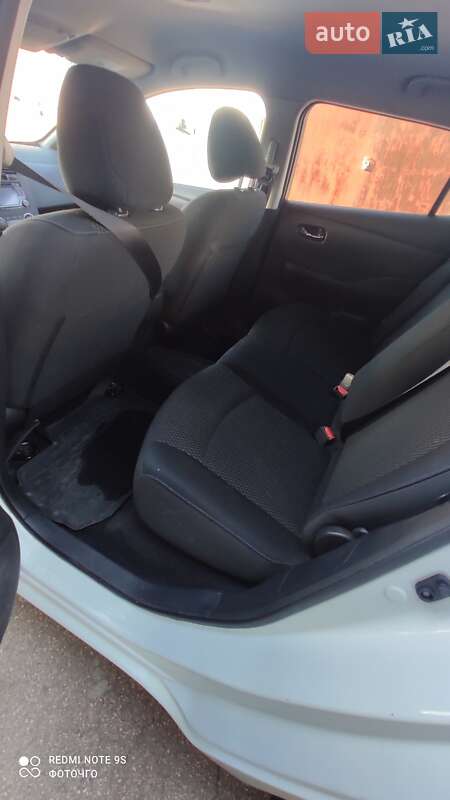 Хэтчбек Nissan Leaf 2016 в Харькове