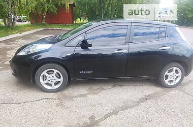 Хэтчбек Nissan Leaf 2012 в Самборе