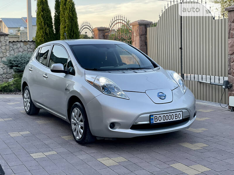 Хетчбек Nissan Leaf 2013 в Тернополі