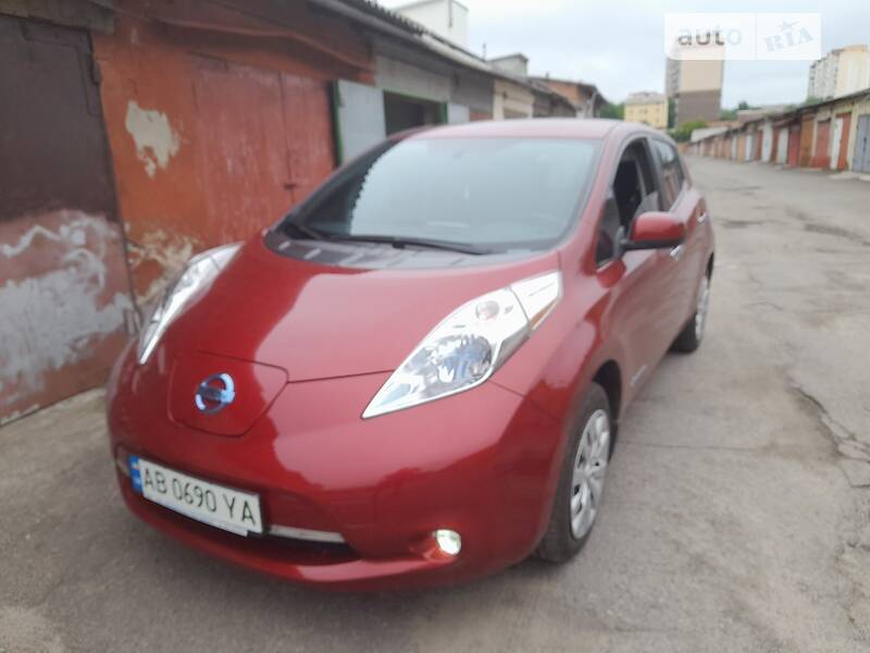 Хэтчбек Nissan Leaf 2013 в Виннице