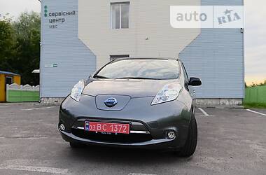 Хэтчбек Nissan Leaf 2017 в Дубно