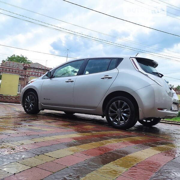 Nissan Leaf 2014
