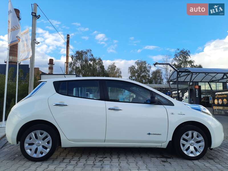 Хэтчбек Nissan Leaf 2017 в Черновцах