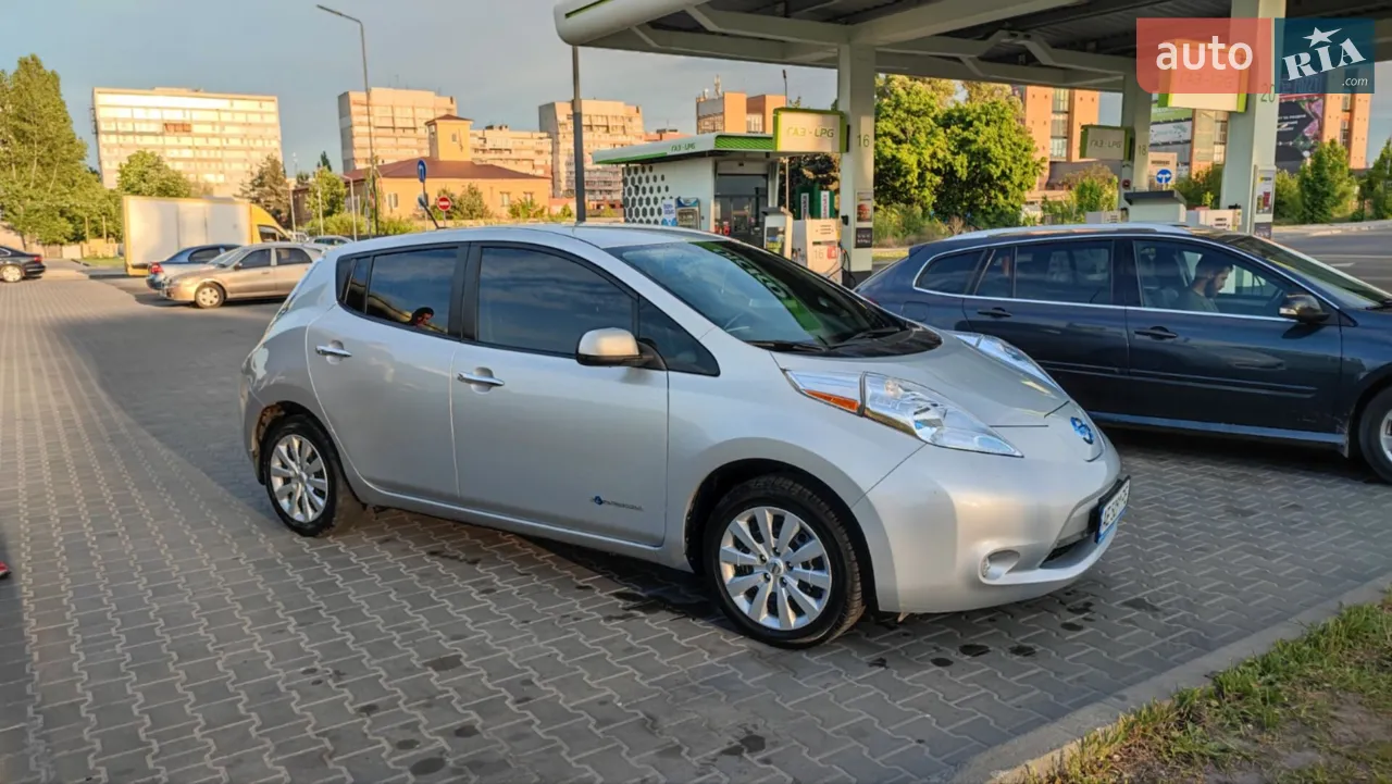 2012 Nissan Leaf - мініатюра 12