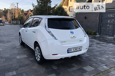 Хетчбек Nissan Leaf 2013 в Львові