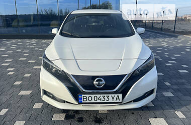 Хэтчбек Nissan Leaf 2020 в Тернополе