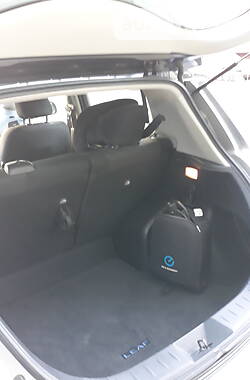 Хетчбек Nissan Leaf 2014 в 