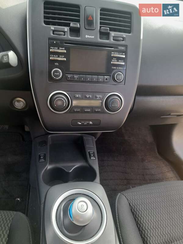 Хетчбек Nissan Leaf 2014 в Вінниці фото 12 Хетчбек Nissan Leaf 2014 в Вінниці
