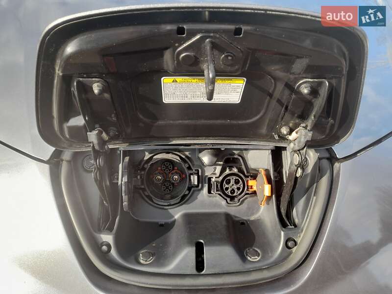 Хетчбек Nissan Leaf 2014 в Вінниці фото 18 Хетчбек Nissan Leaf 2014 в Вінниці