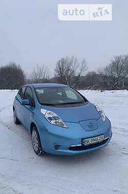 Хэтчбек Nissan Leaf 2012 в Ровно