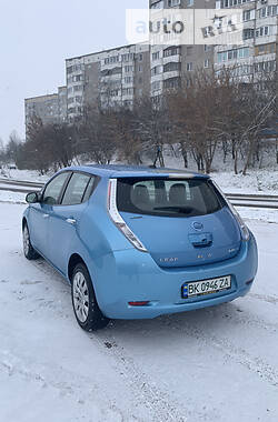 Хэтчбек Nissan Leaf 2012 в Ровно