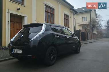 Хетчбек Nissan Leaf 2013 в Чернівцях