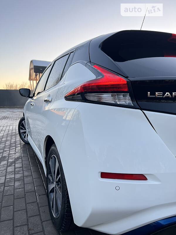 Хэтчбек Nissan Leaf 2018 в Тернополе