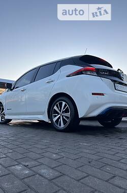 Хетчбек Nissan Leaf 2018 в Тернополі
