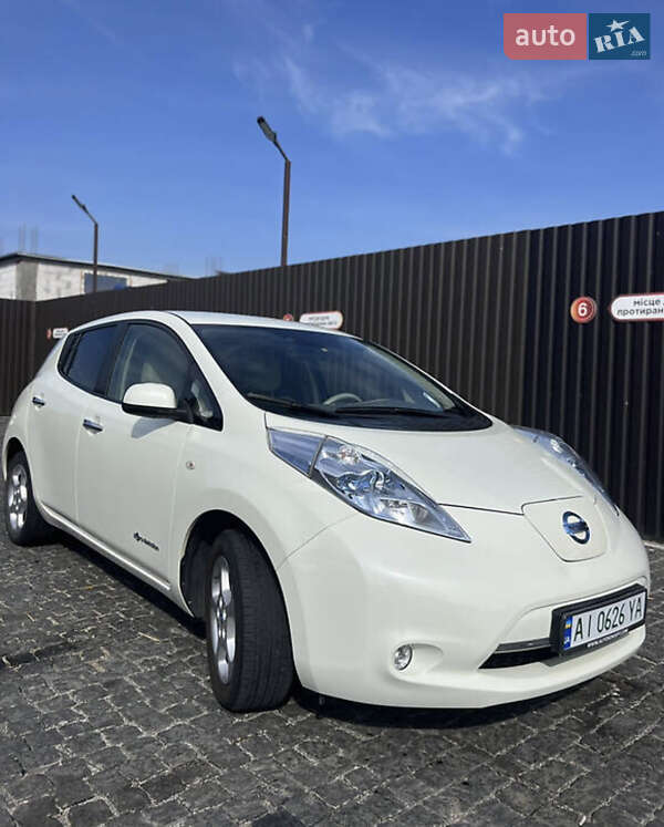 Хетчбек Nissan Leaf 2012 в Києві фото 3 Хетчбек Nissan Leaf 2012 в Києві