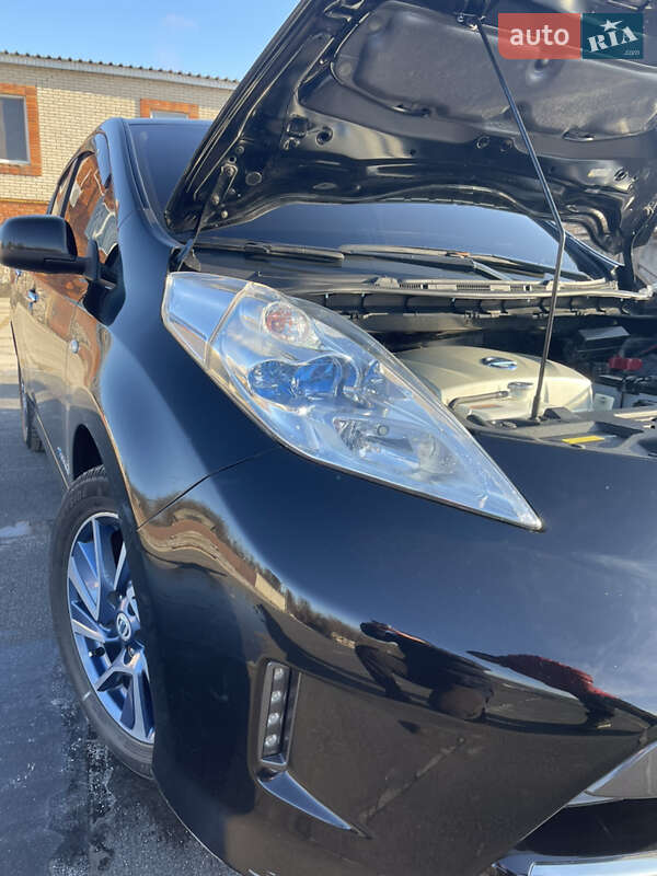 Хэтчбек Nissan Leaf 2015 в Богодухове