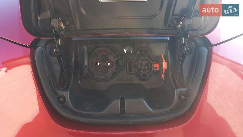 Хетчбек Nissan Leaf 2015 в Одесі фото 11 Хетчбек Nissan Leaf 2015 в Одесі
