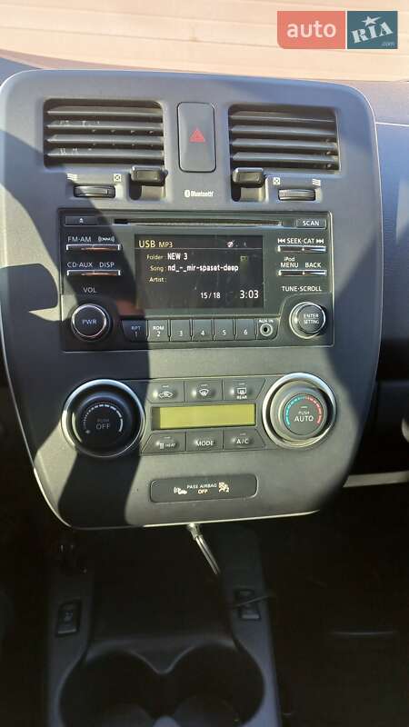 Хетчбек Nissan Leaf 2015 в Одесі фото 13 Хетчбек Nissan Leaf 2015 в Одесі