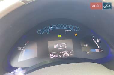 Хэтчбек Nissan Leaf 2013 в Николаеве