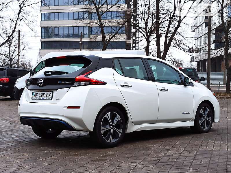 Хетчбек Nissan Leaf 2019 в Дніпрі