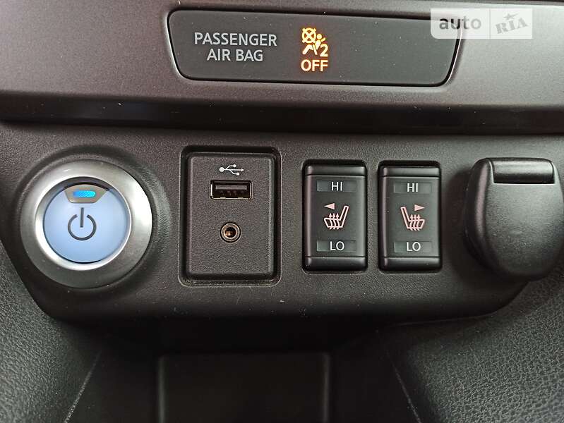 Хетчбек Nissan Leaf 2019 в Дніпрі