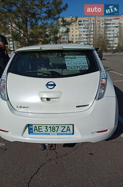 Хэтчбек Nissan Leaf 2013 в Николаеве