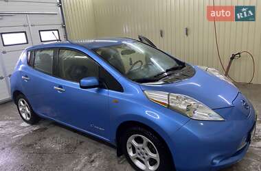 Хэтчбек Nissan Leaf 2013 в Полтаве